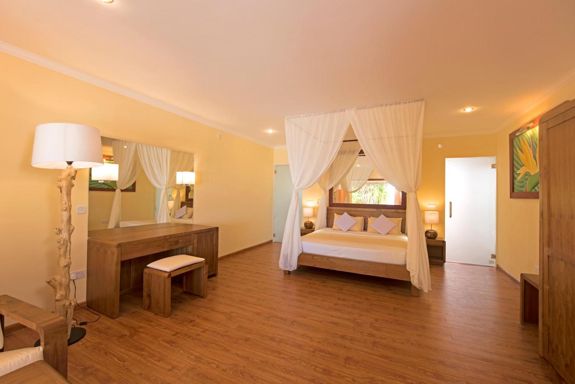 Thulhagiri Island Resort & Spa Thulhaagiri Dış mekan fotoğraf
